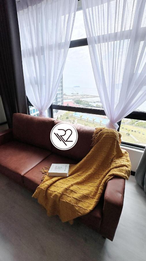Sea&Pool View Stunning Homestay, Wifi, Netflix Near Malls, Jetty, Convenient Stores Kota Kinabalu Exterior foto